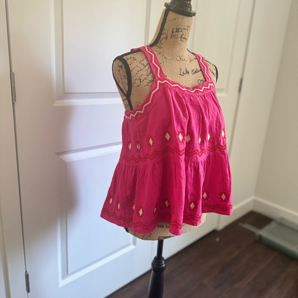 NWT-LOFT vibrant Pink embroidered top. Fun, flirting, and feminine - Picture 2 of 9